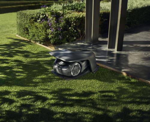 Husqvarna Automower®  Domeček pro Automower Aspire R4