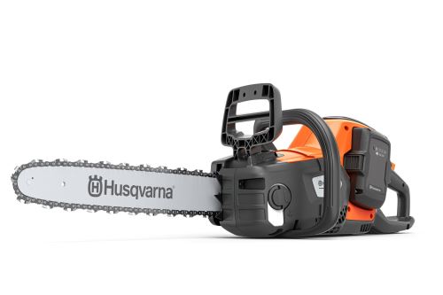 Akumulátorová pila Husqvarna 242i s akumulátorem a nabíječkou