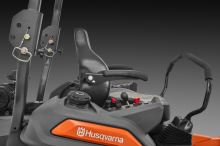 Rider Husqvarna Z454X (6)