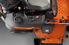 Rider Husqvarna Z454X (4)