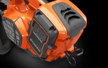 Akumulátorová pila Husqvarna T542i XP (bez aku a nabíječky) (1)