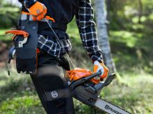 Motorová pila Husqvarna 445S (4)