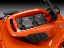 Akumulátorová sekačka Husqvarna LC 347iVX kit (2xB140+C80) (3)